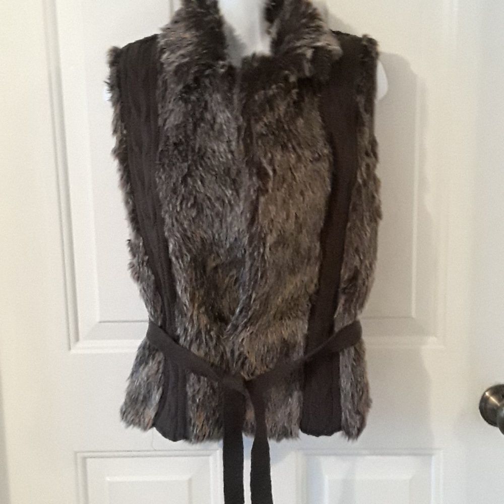 Nwt Xoxo L Faux Fur Sleeveless Vest -> NWT XOXO L Faux Fur Sleeveless Vest